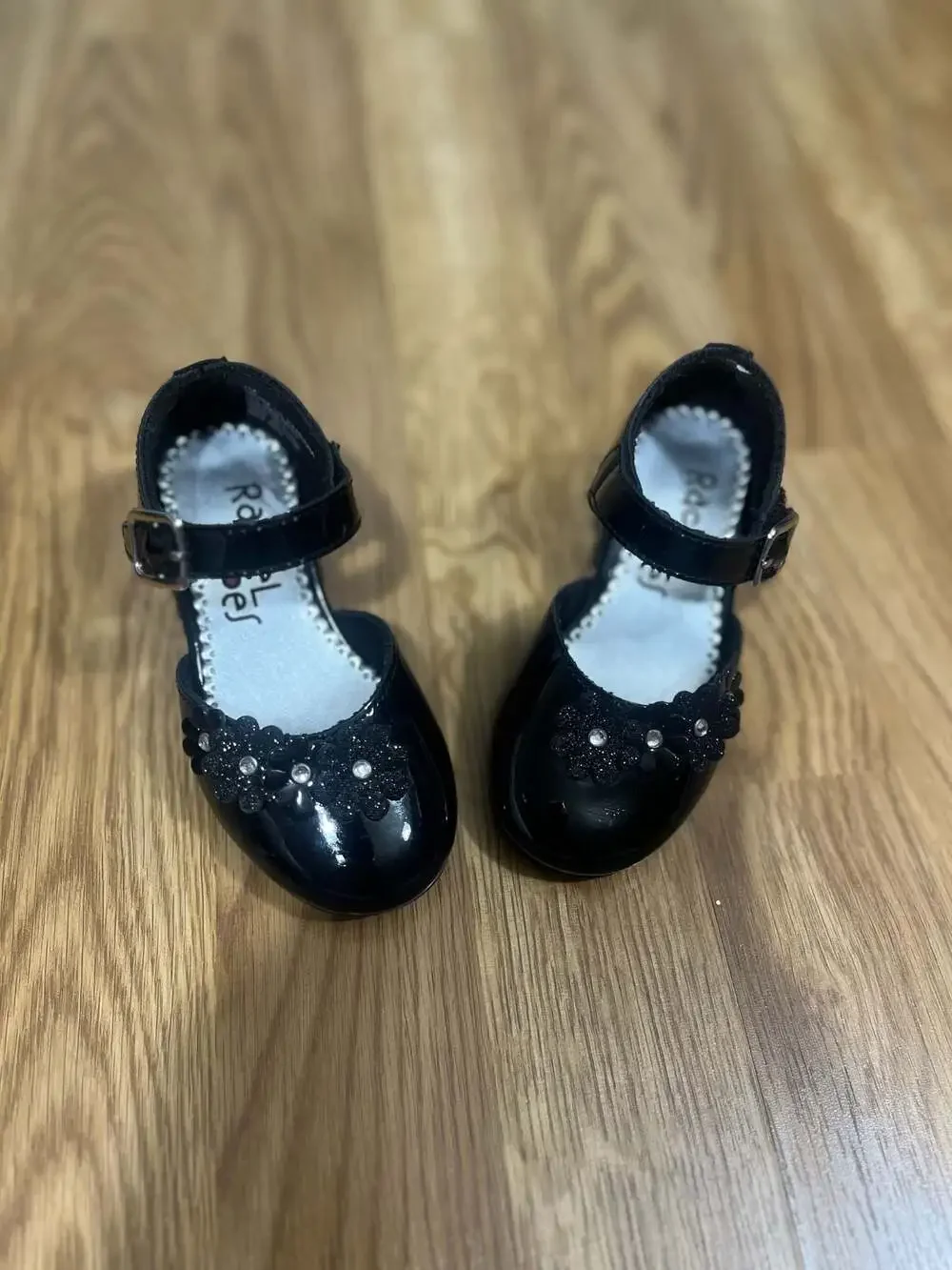 Rachel Shoes Girls Black Patent Mary Jane Dress Heels with Flower Accents